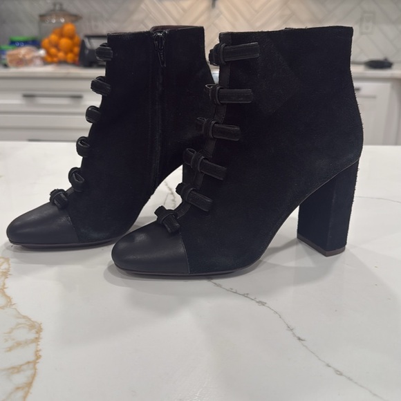 See by Chloé Women's Gisel Bow Almond Toe Suede High-Heel Booties - Picture 8 of 13